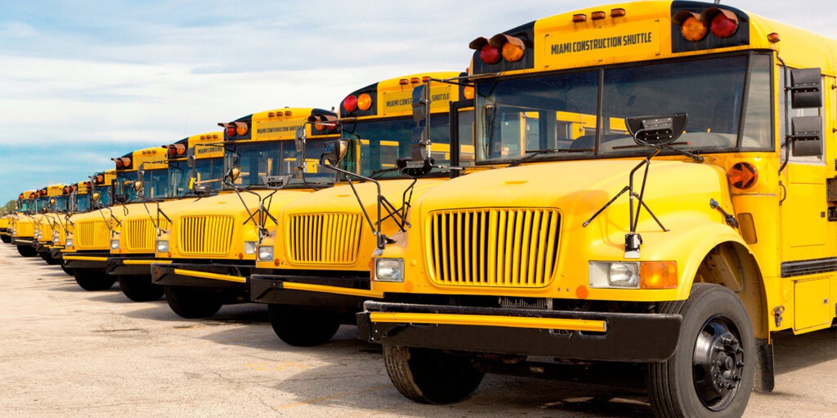 How to Set Up a Crew Shuttle for a Construction Site (Step-by-Step Guide) | Miami Construction Shuttle