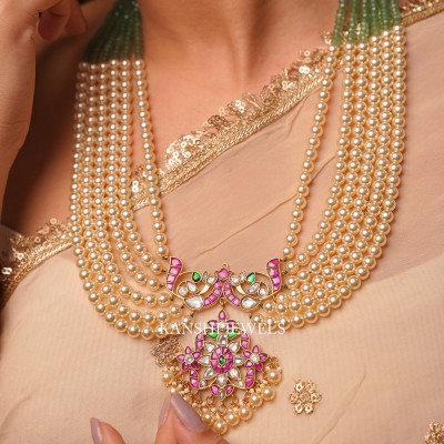 Pearl emerald rani haram Profile Picture